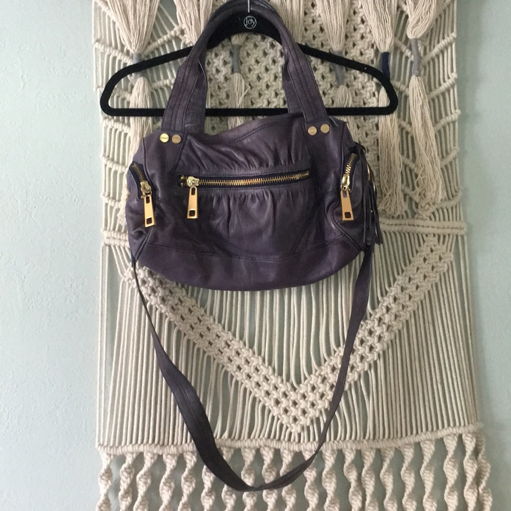 Leather crossbody. Tons of pockets